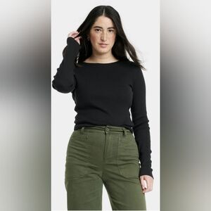 Universal Thread: Women's Small Black Long sleeve shrunken Rib T-Shirt